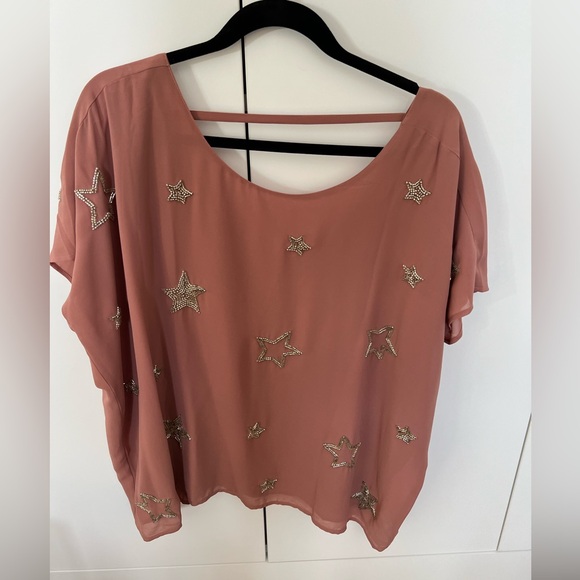 Chaser Tops - NWT Women’s star tshirt blouse size medium